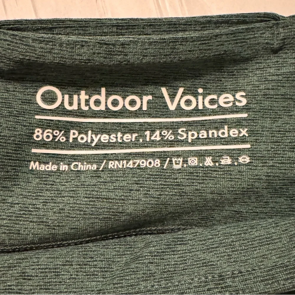 Outdoor Voices Size S 7/8 Length Warm Up Leggings Hunter Green Space Dye Stretch